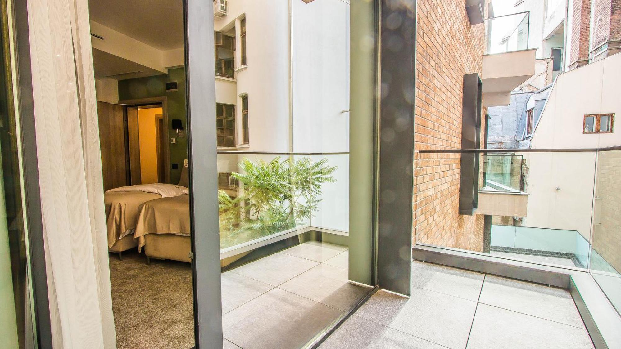 Central Carol Aparthotel 2 부쿠레슈티 외부 사진